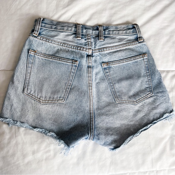 Brandy Melville Light Wash Denim Cutoff Shorts - Picture 5 of 6